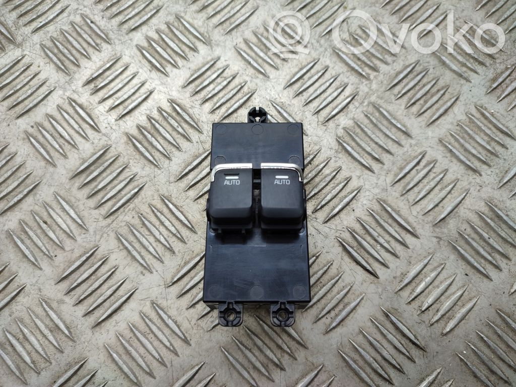 KIA Ceed Electric window control switch 
