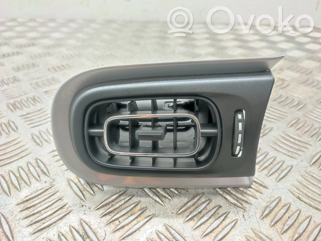 Citroen C3 Moldura protectora de la rejilla de ventilación lateral del panel 