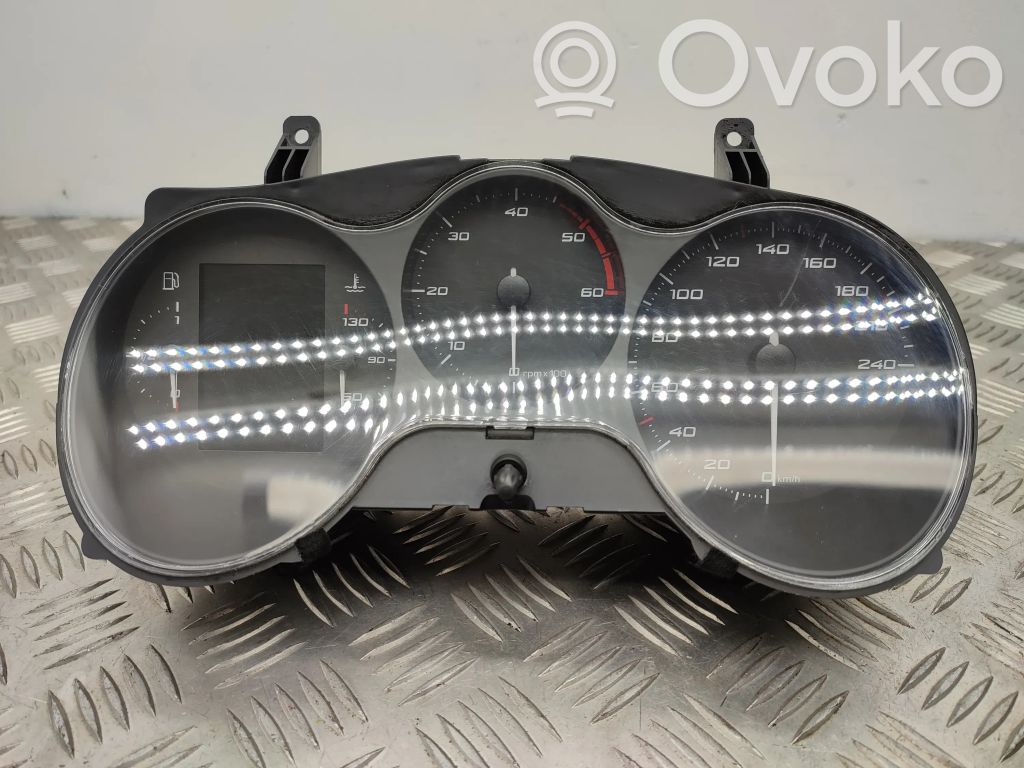 Seat Leon (1P) Speedometer (instrument cluster) 