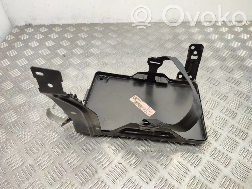 Jeep Compass Akumuliatoriaus tvirtinimo padas 