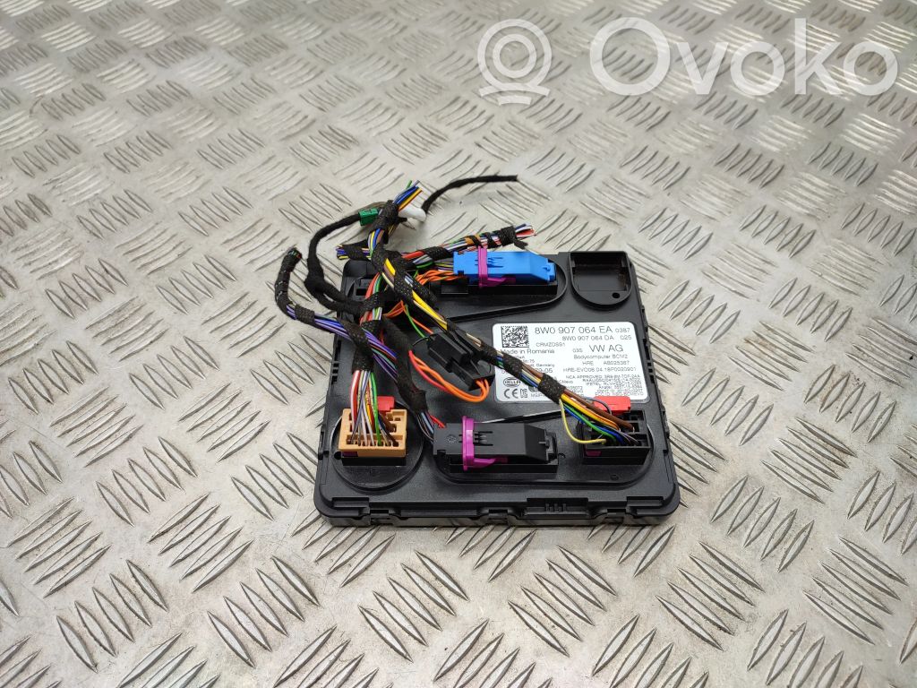 Audi A4 S4 B9 Comfort/convenience module 
