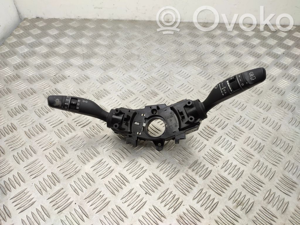 Hyundai Tucson TL Wiper turn signal indicator stalk/switch 