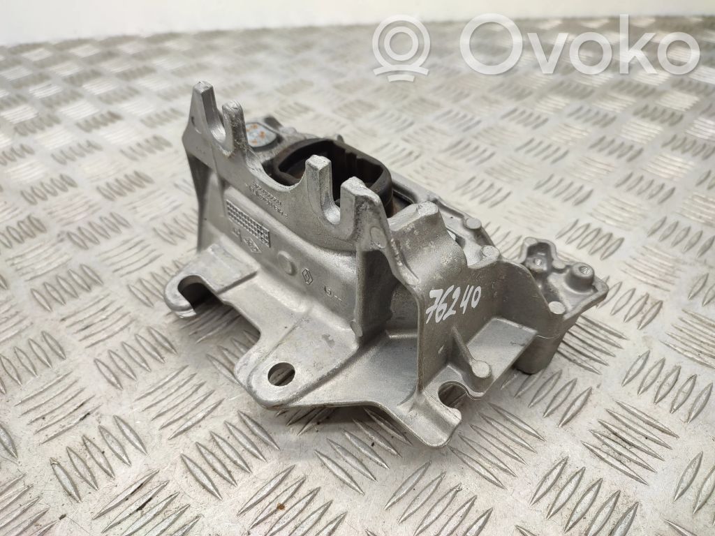 Renault Zoe Engine mount bracket 