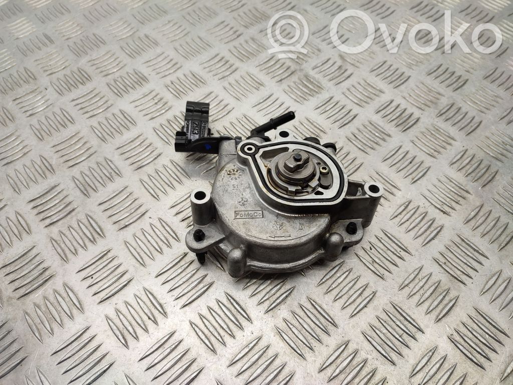 Ford Focus Vacuum pump 