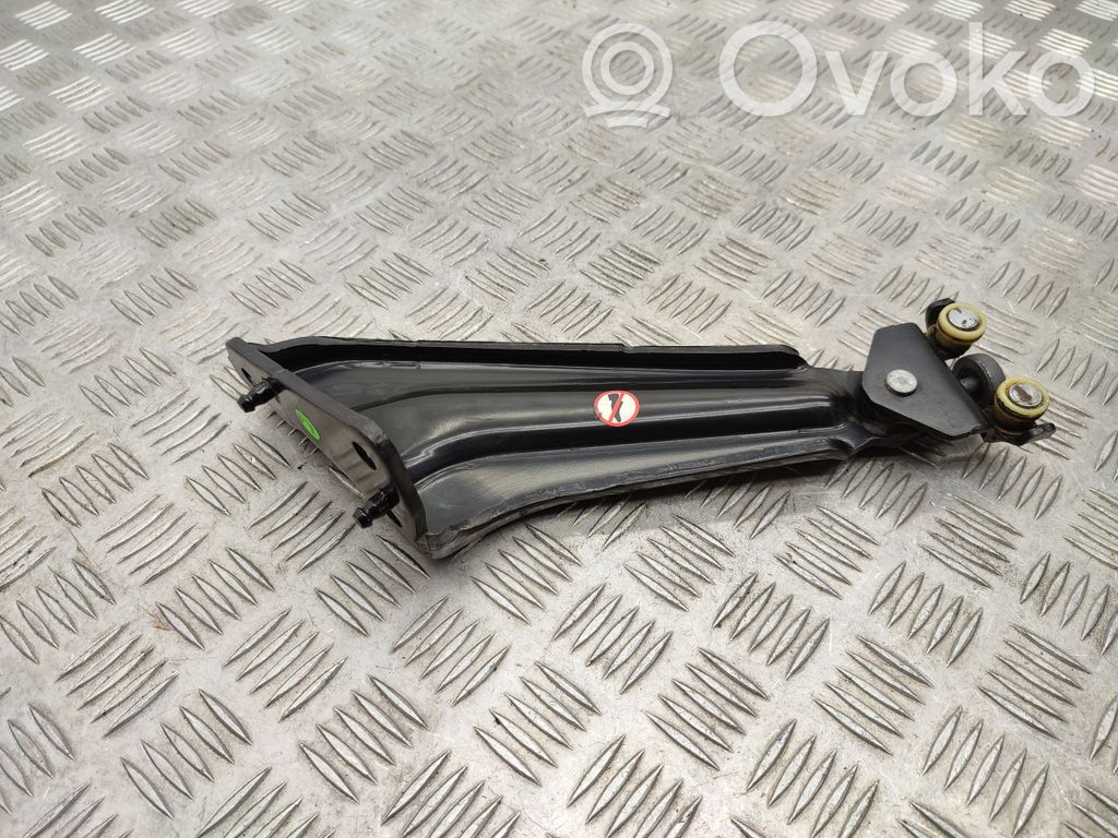 Fiat Doblo III Sliding door lower roller guide/hinge 