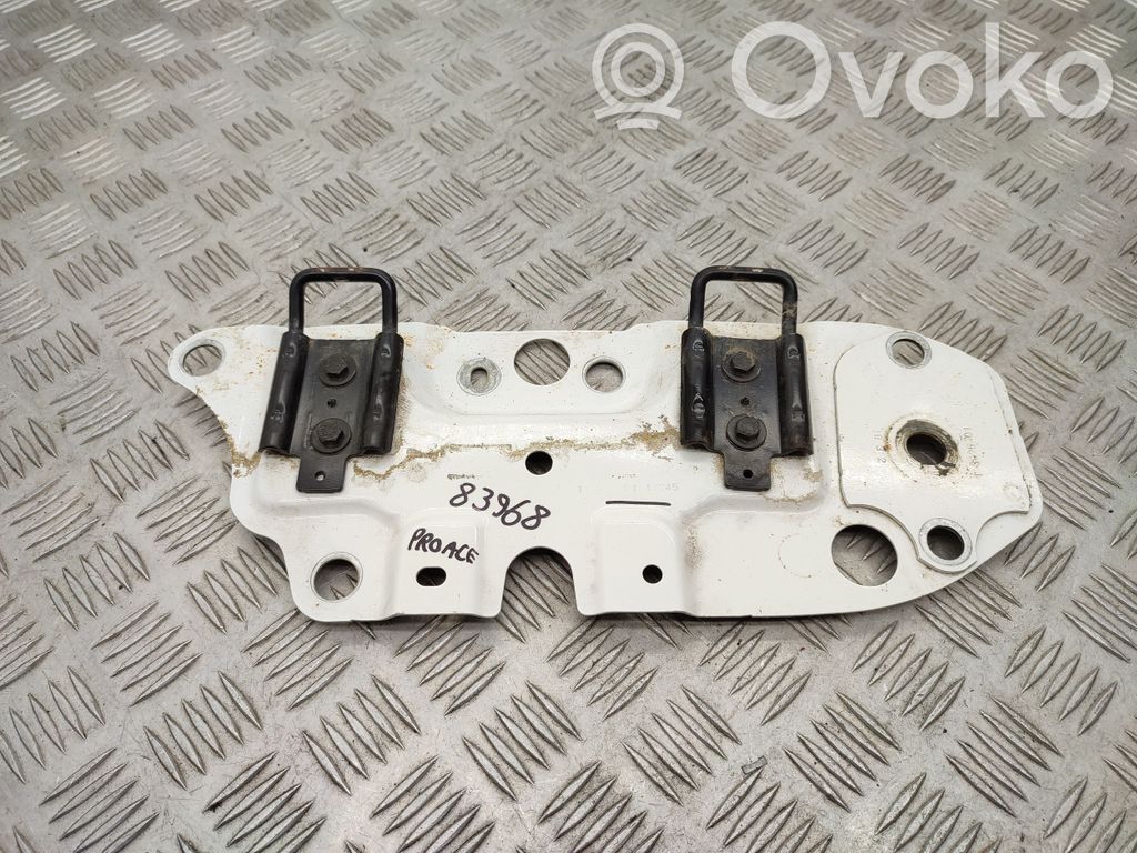 Toyota Proace Loading door lock loop/hook striker 
