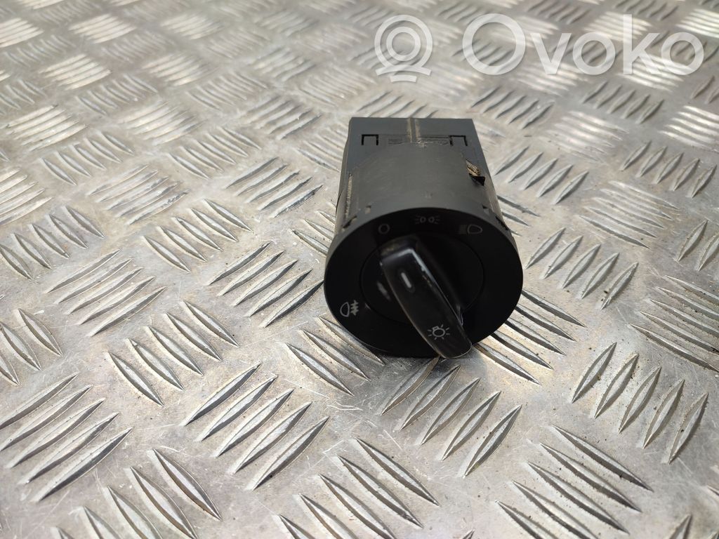 Volkswagen Caddy Light switch 