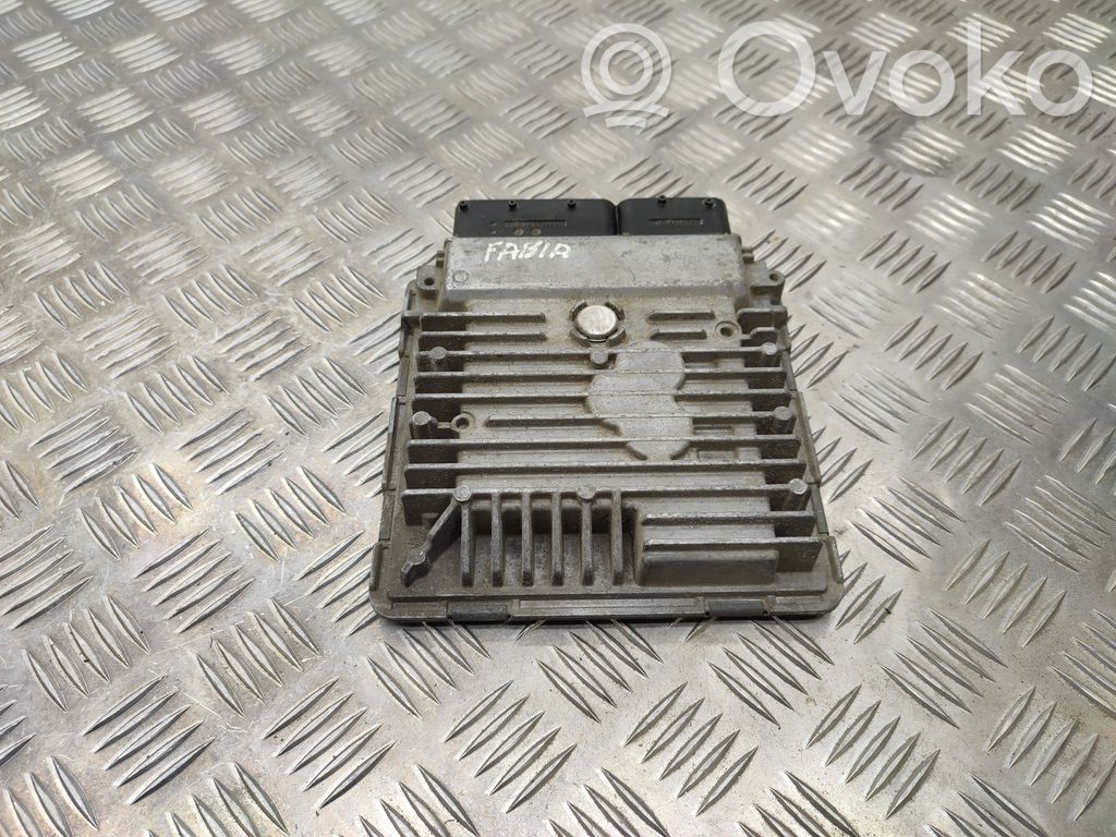 Skoda Fabia Mk2 (5J) Engine control unit/module 