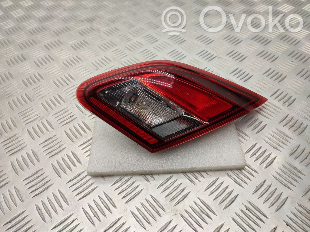 Opel Corsa E Takaluukun takavalot 