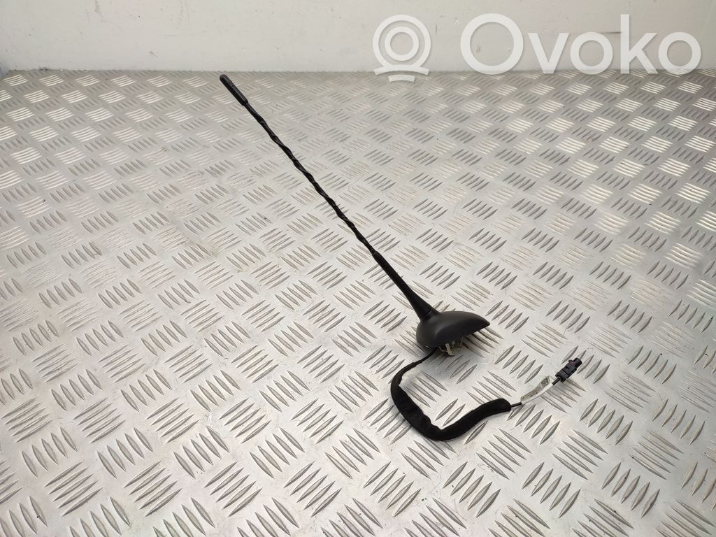 Opel Corsa E Antena (GPS antena) 