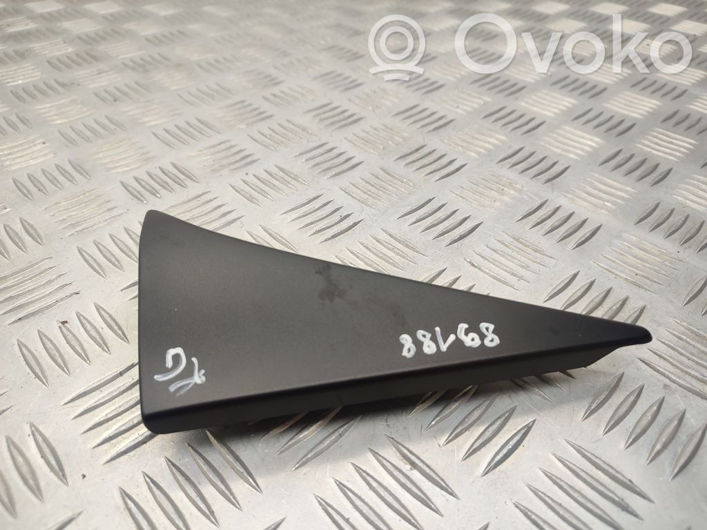 Tailgate trim   D09W519C2,K3006