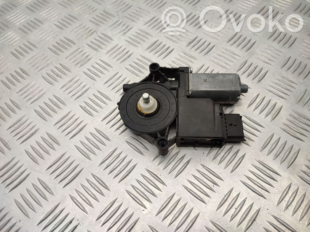 Peugeot Traveller Motor del regulador de la ventanilla de la puerta delantera 