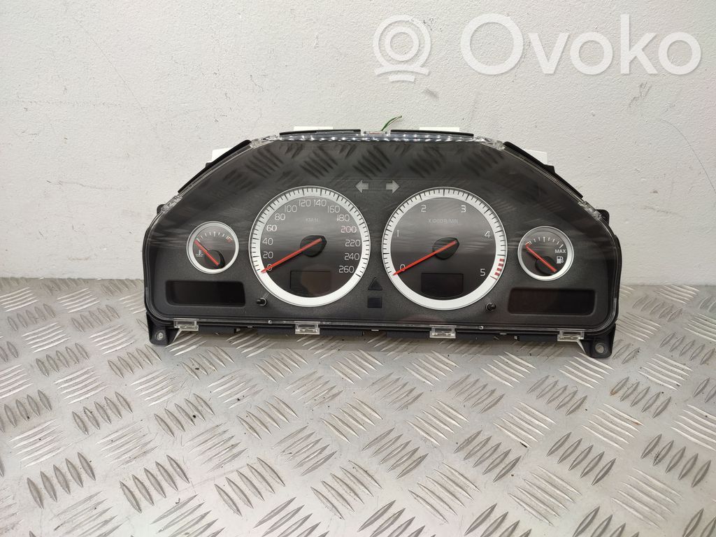 Volvo XC90 Speedometer (instrument cluster) 