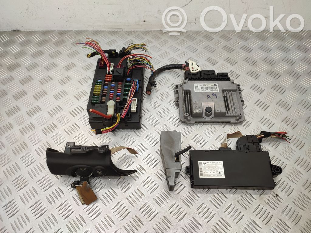 Mini One - Cooper Coupe R56 Komputer / Sterownik ECU i komplet kluczy 