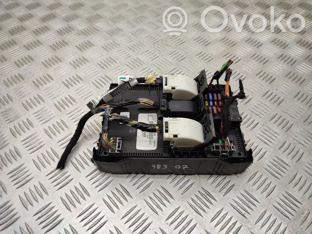 Ford Focus Comfort/convenience module 