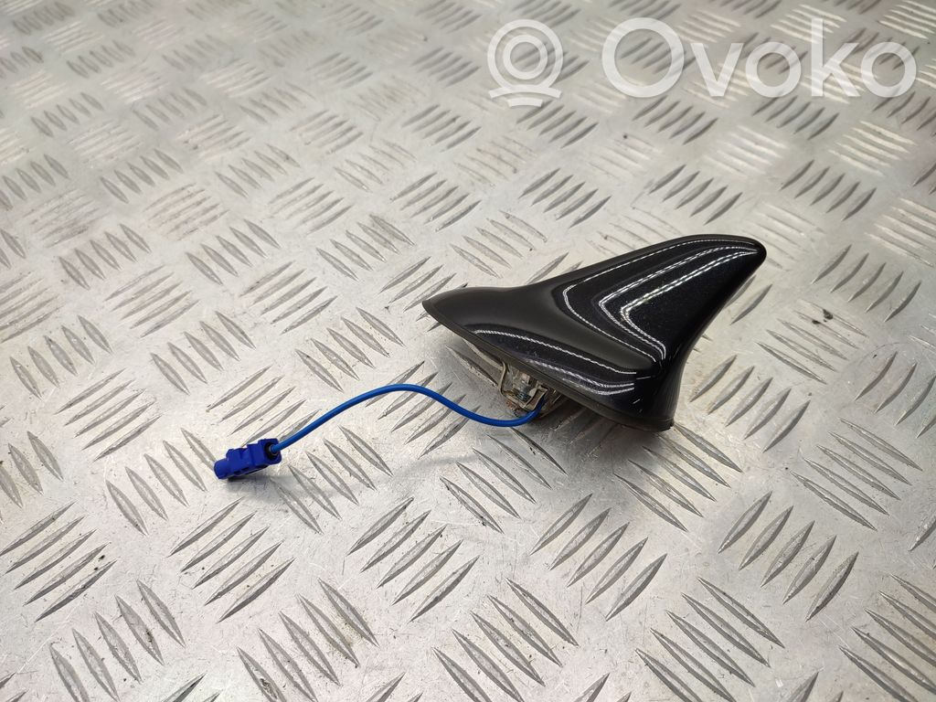 Opel Astra K GPS-pystyantenni 
