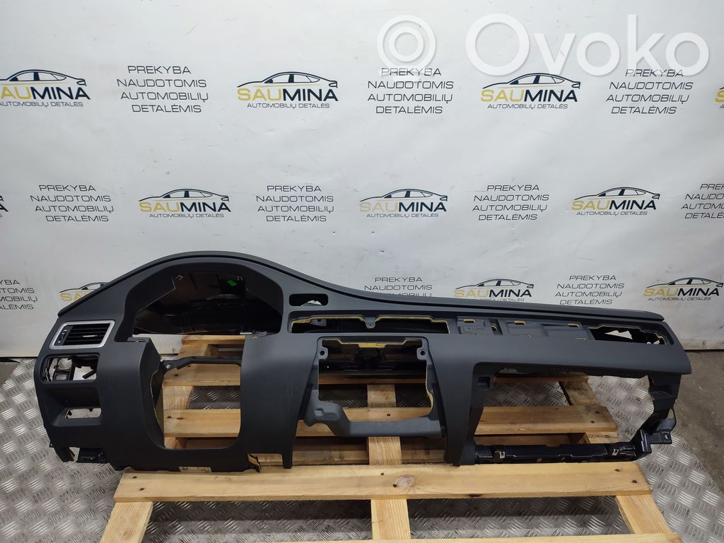 Volvo XC70 Panelė 