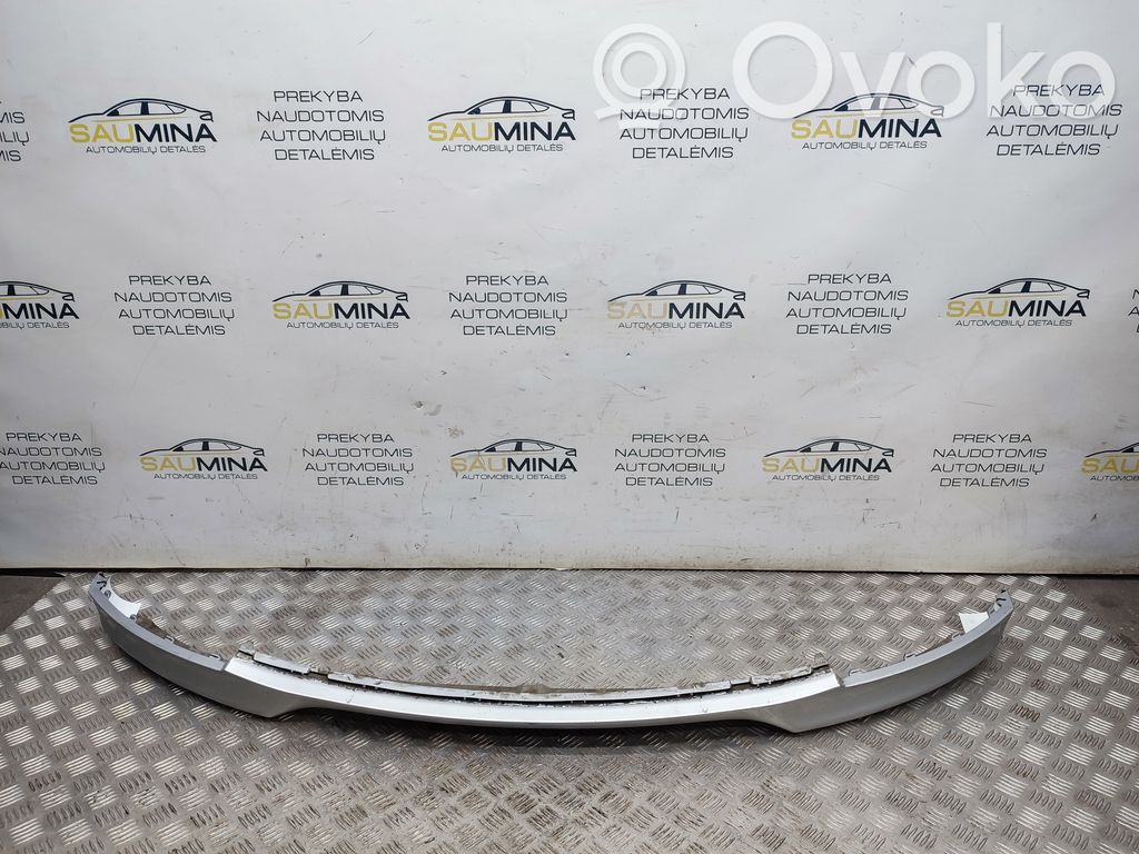 BMW 1 E81 E87 Apatinė bamperio dalis (lūpa) 