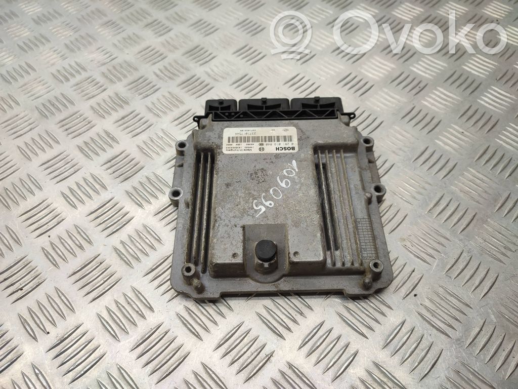 Opel Vivaro Engine control unit/module 
