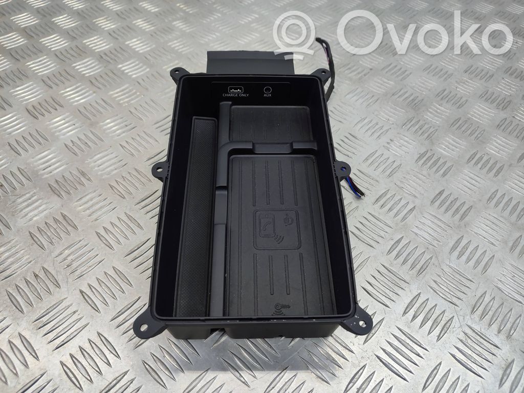 Audi A4 S4 B9 Wireless charging module 