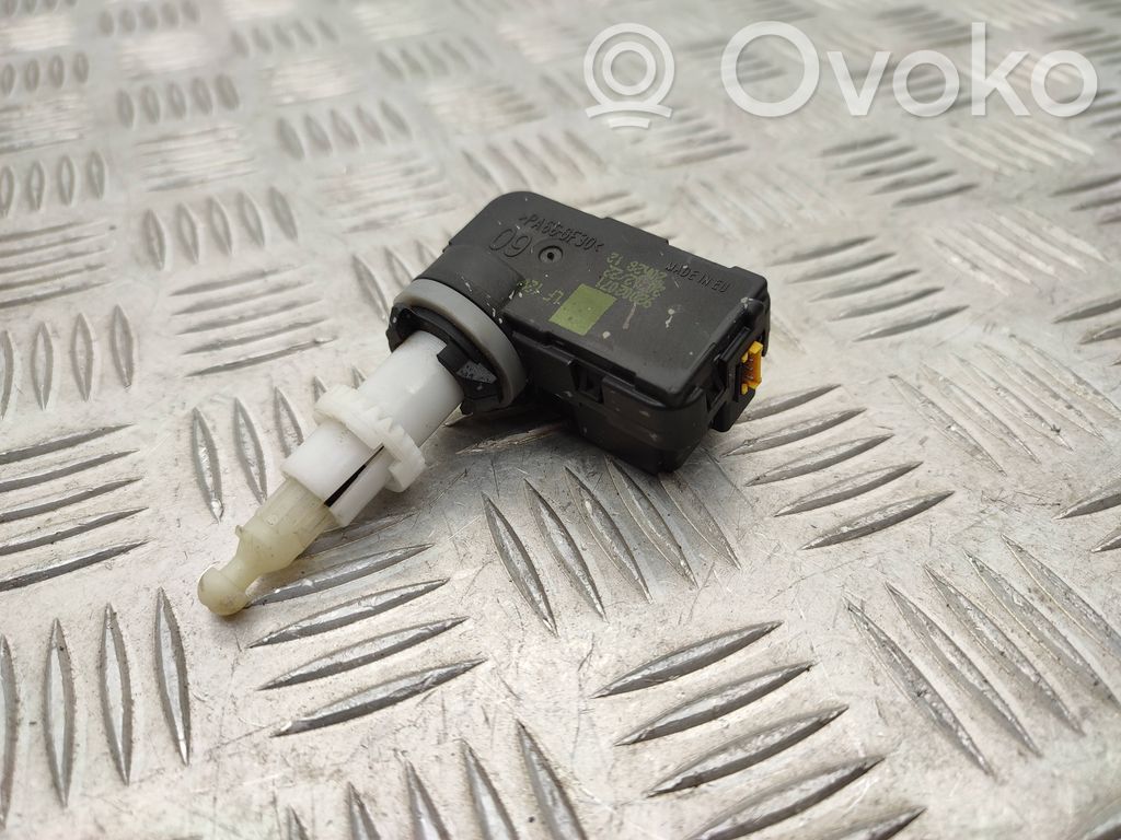 Opel Combo E Scheinwerferstellmotor 