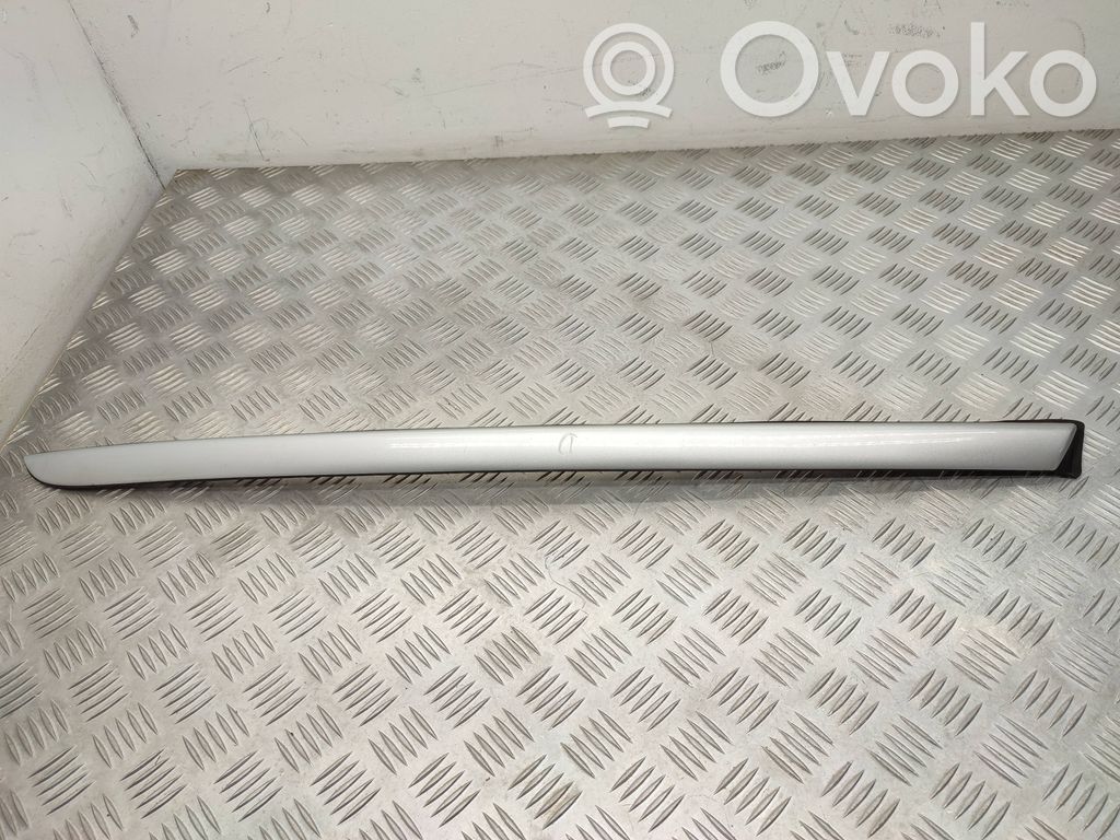 Windshield trim   9659145880