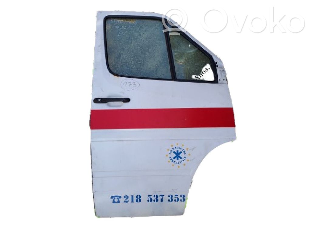 Mercedes-Benz Sprinter W901 W902 W903 W904 Front door 
