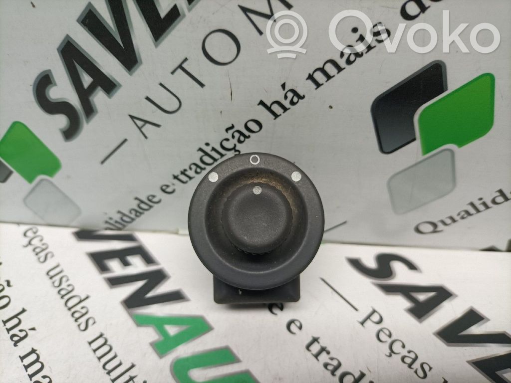 Wing mirror switch   7700410141B