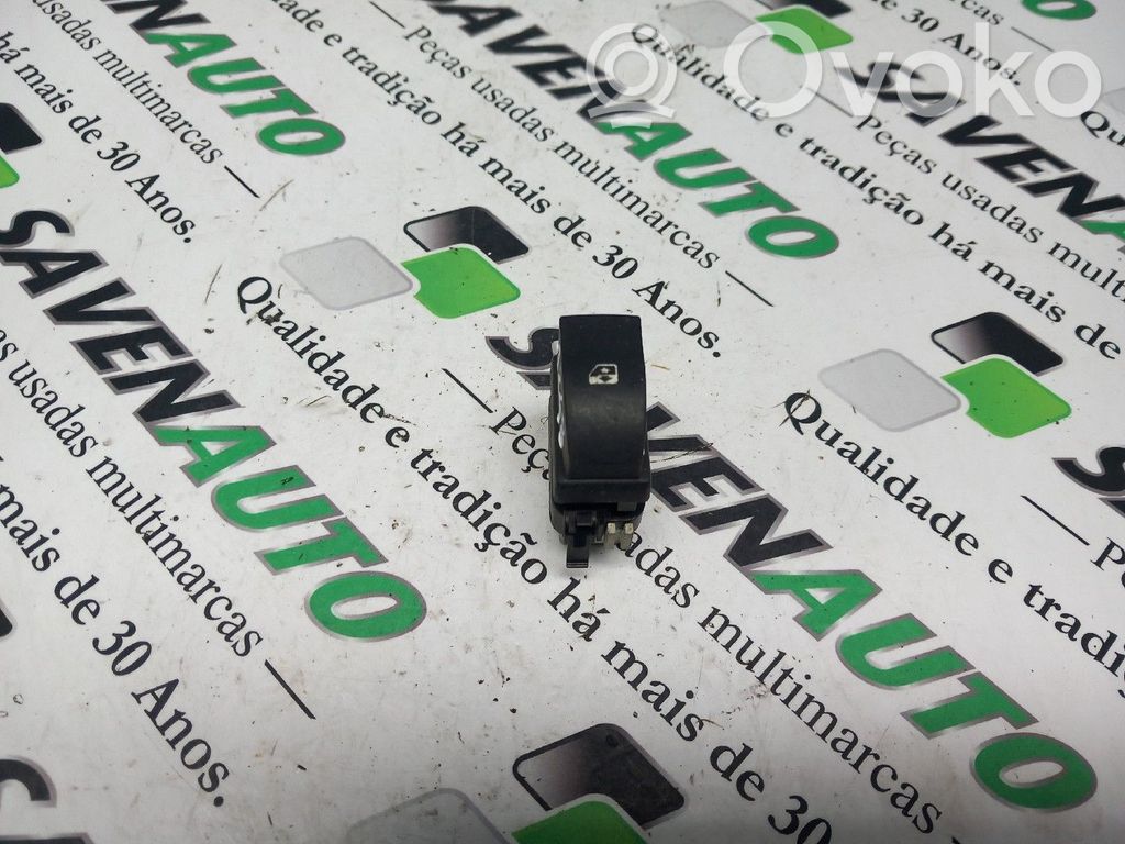 Electric window control switch   FRENTEDIREITO,060046B