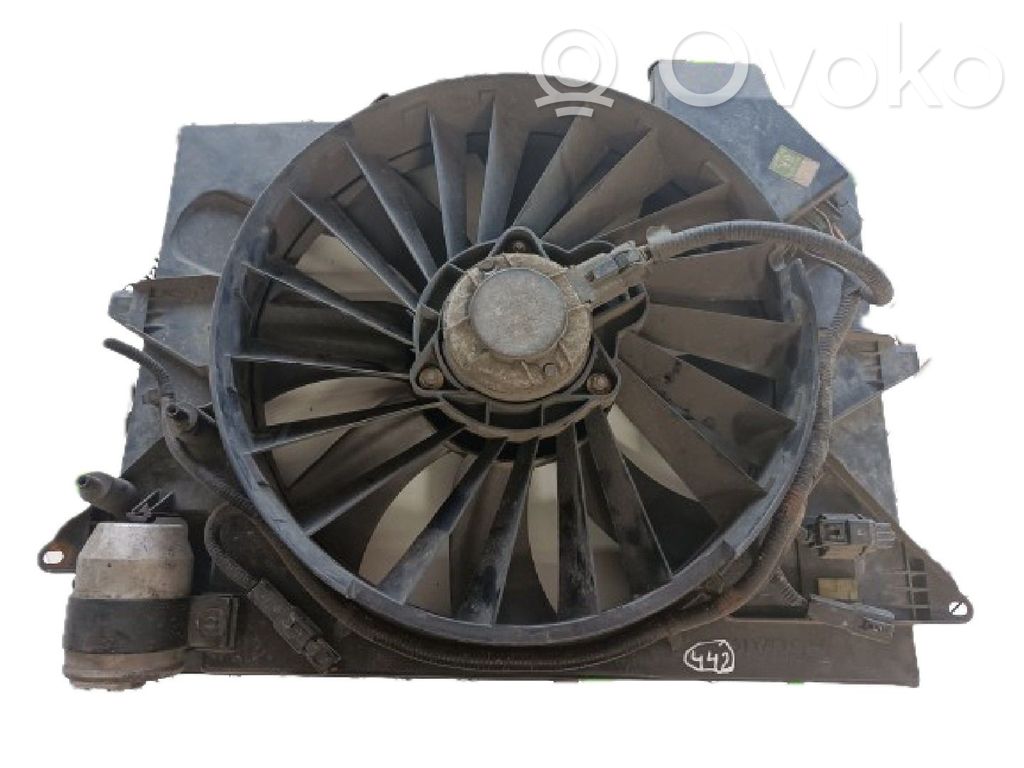 Elektrinis radiatorių ventiliatorius   8240261