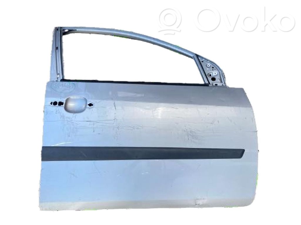 Ford Fiesta Puerta delantera 