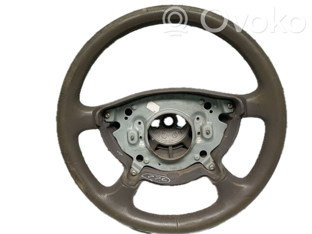 Ohjauspyörä   A2114600203