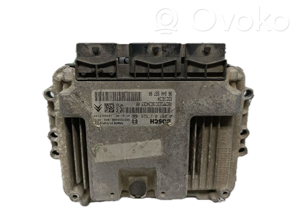 Unidad de control/módulo del motor   9664093780