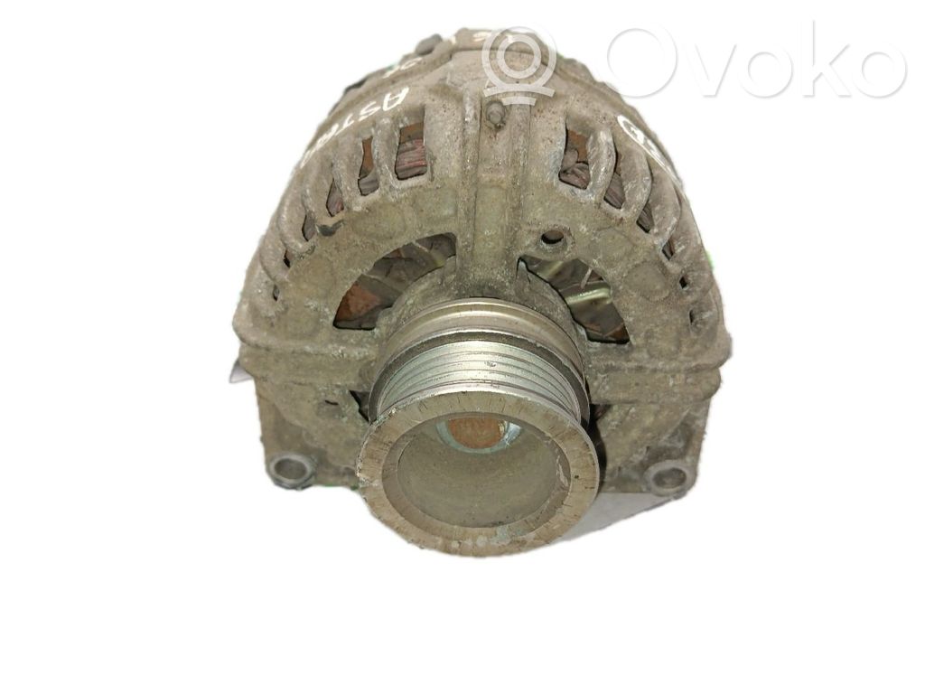 Opel Astra H Alternator 