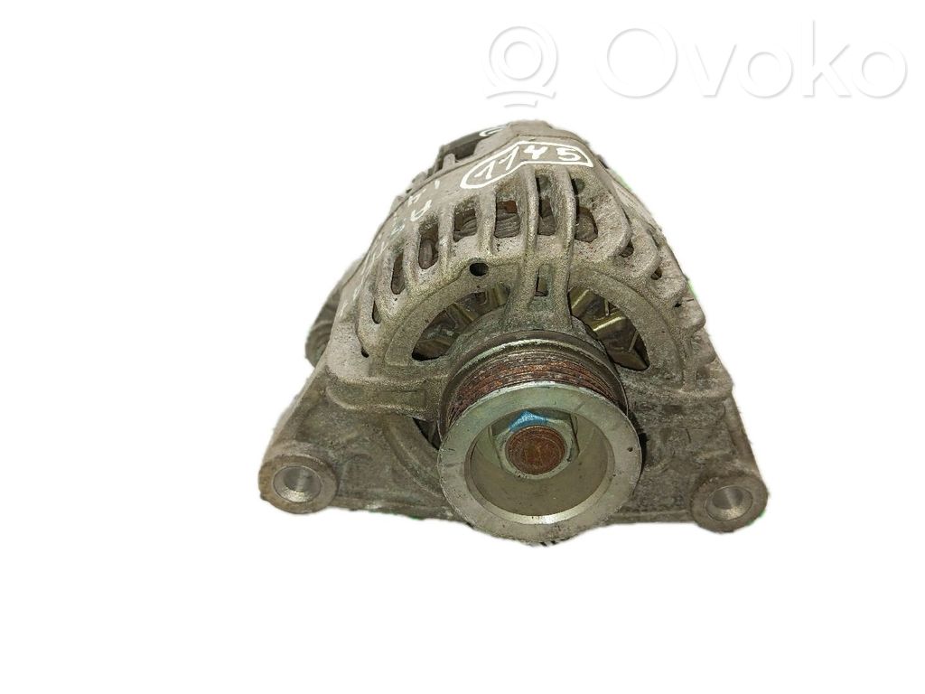 Opel Astra H Alternator 