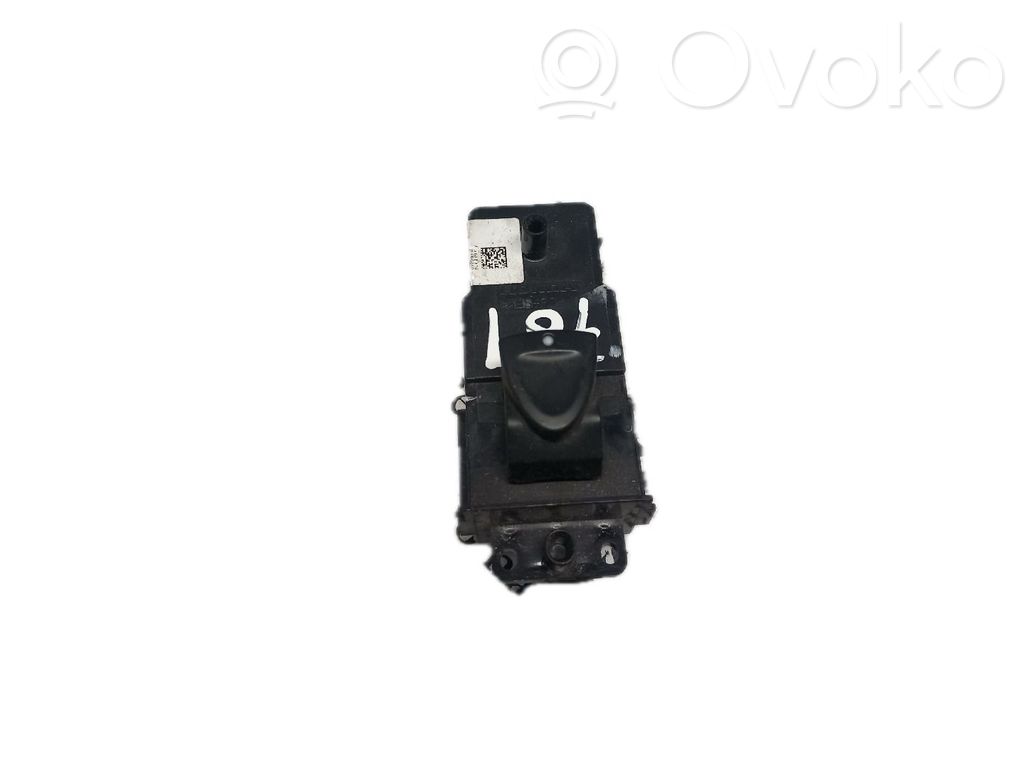 Electric window control switch   7926788,79267885