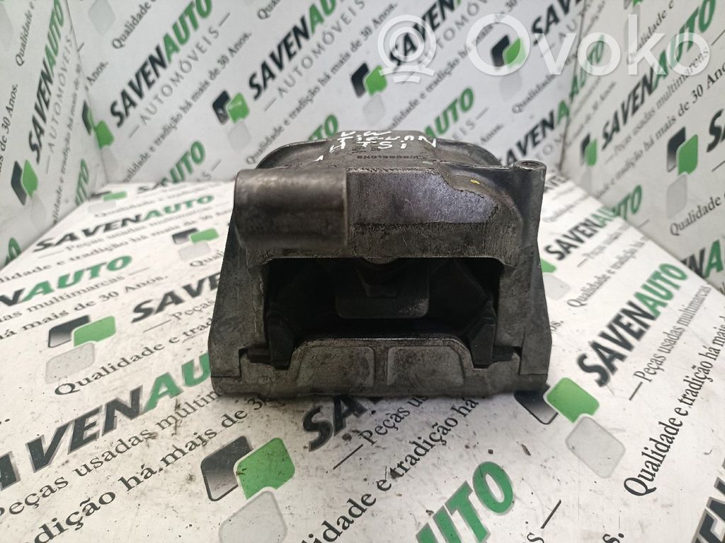 Engine mount bracket   5N0199262D