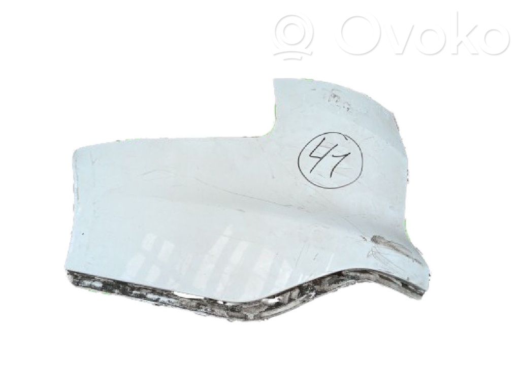 Rear bumper corner part panel trim