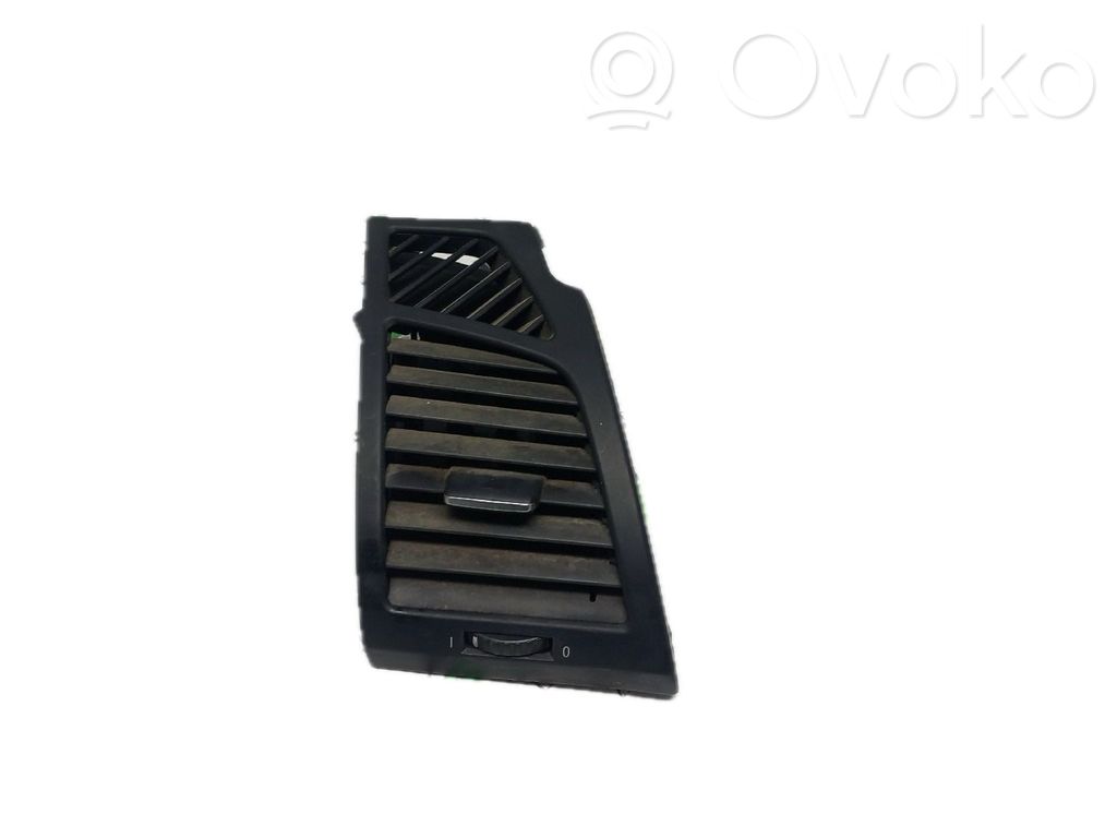 Rejilla de ventilación central del panel   DIREITO,705918813