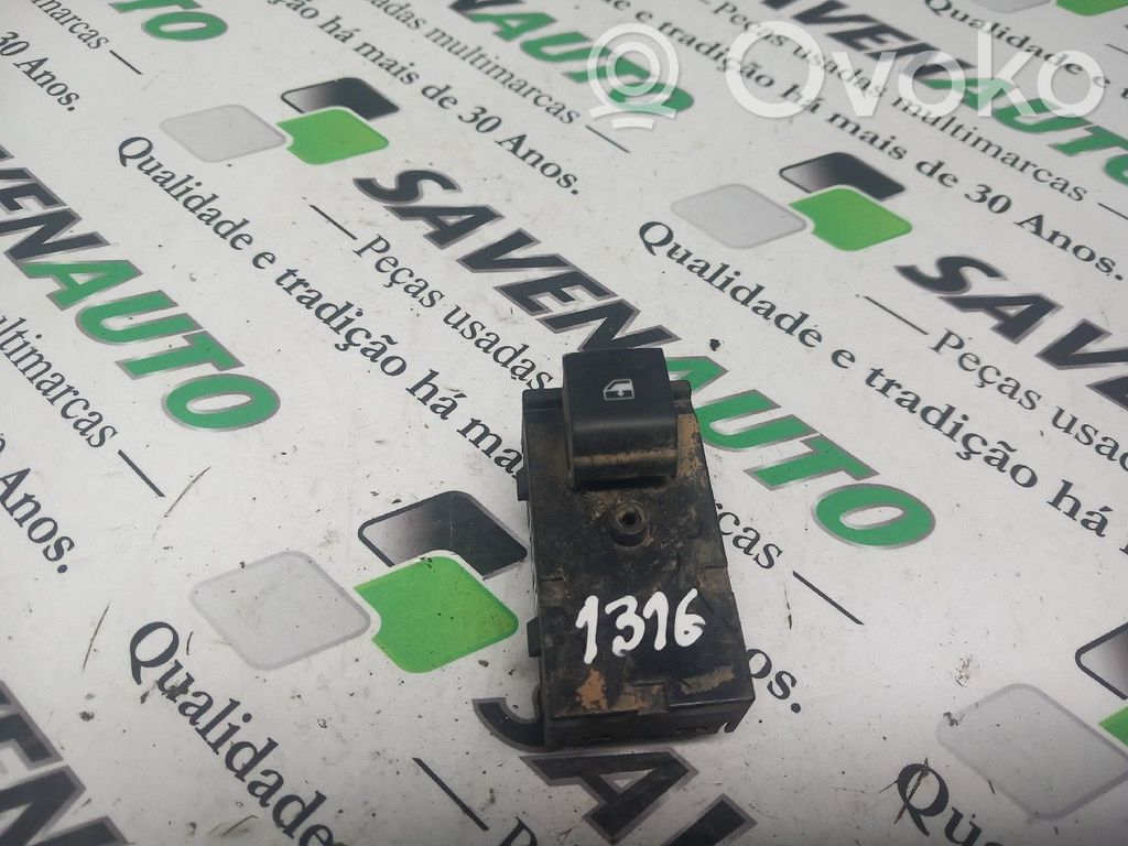Electric window control switch   13408452