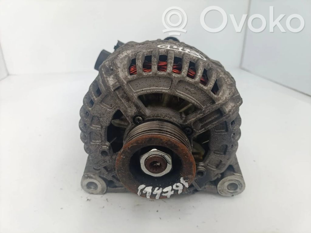 Renault Clio III Ģenerators 