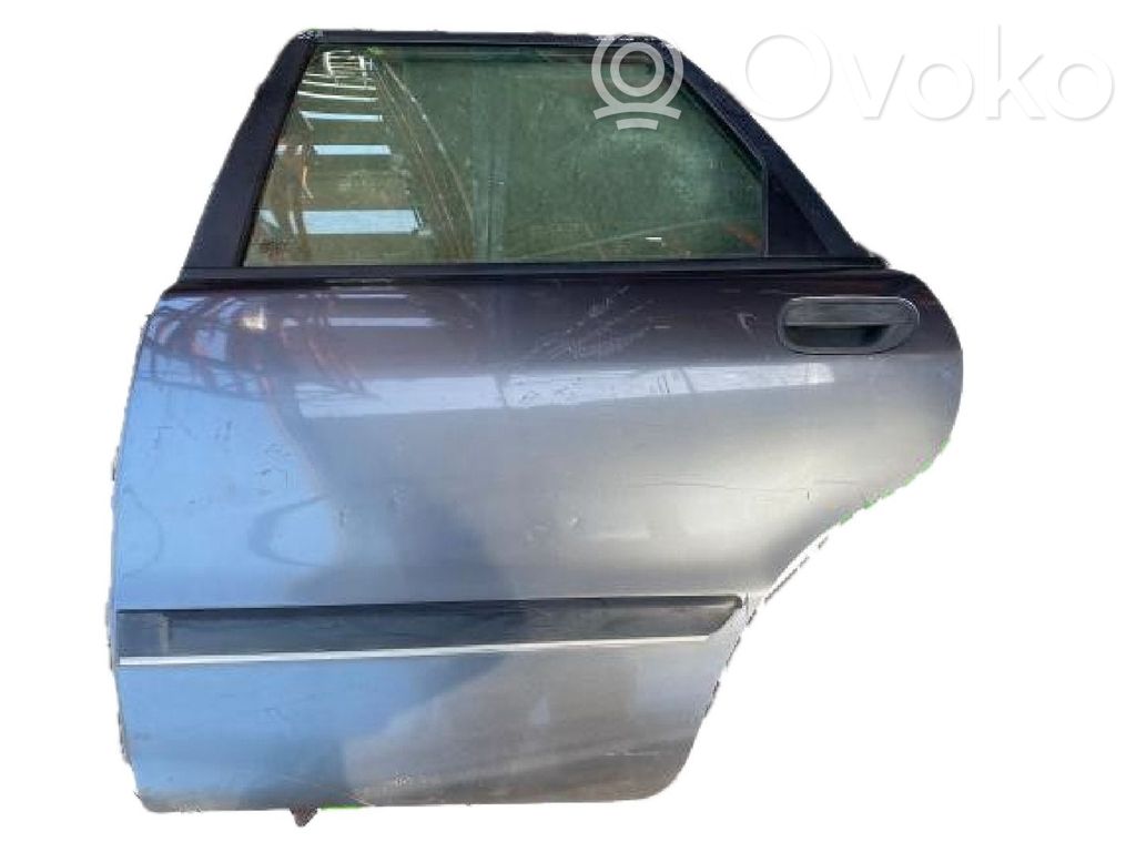 Volvo S40, V40 Задняя дверь 