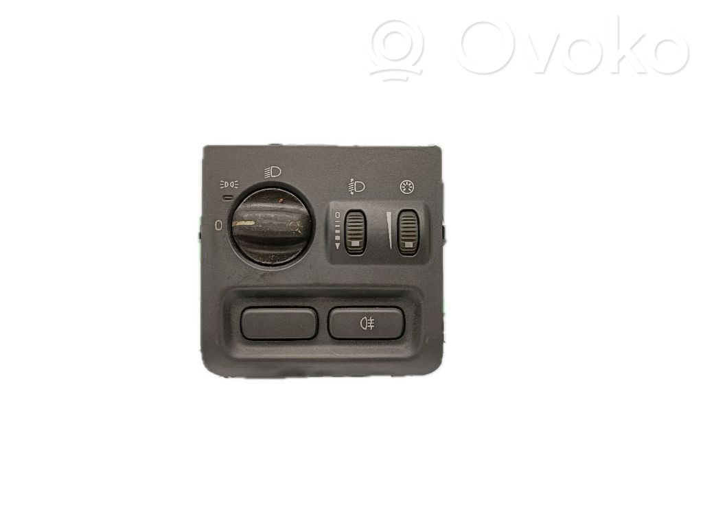 Light switch   30613944