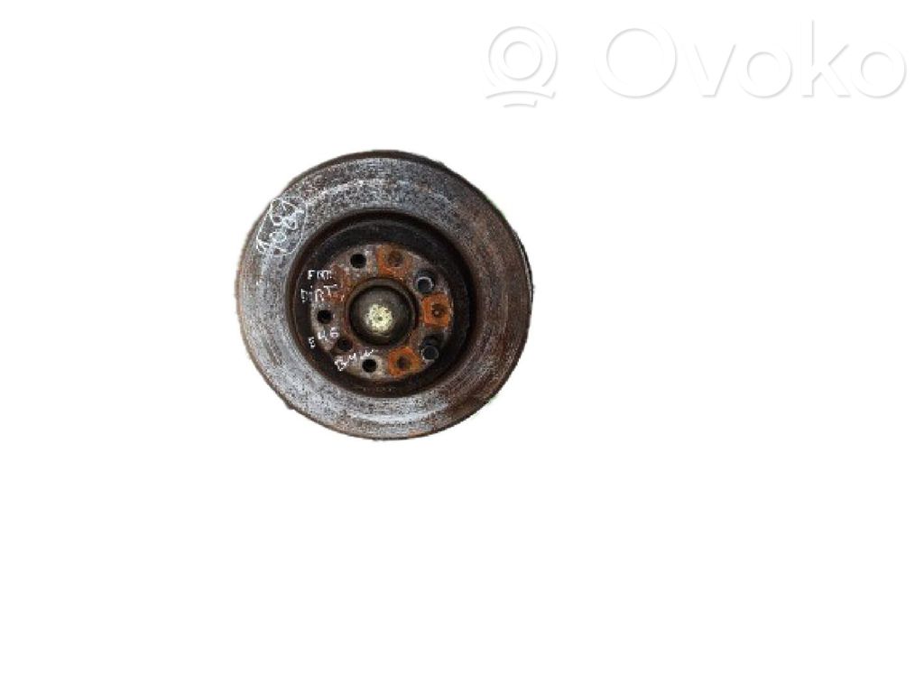 Front wheel hub spindle knuckle