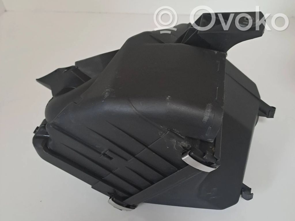 Audi A6 S6 C5 4B Air filter box 