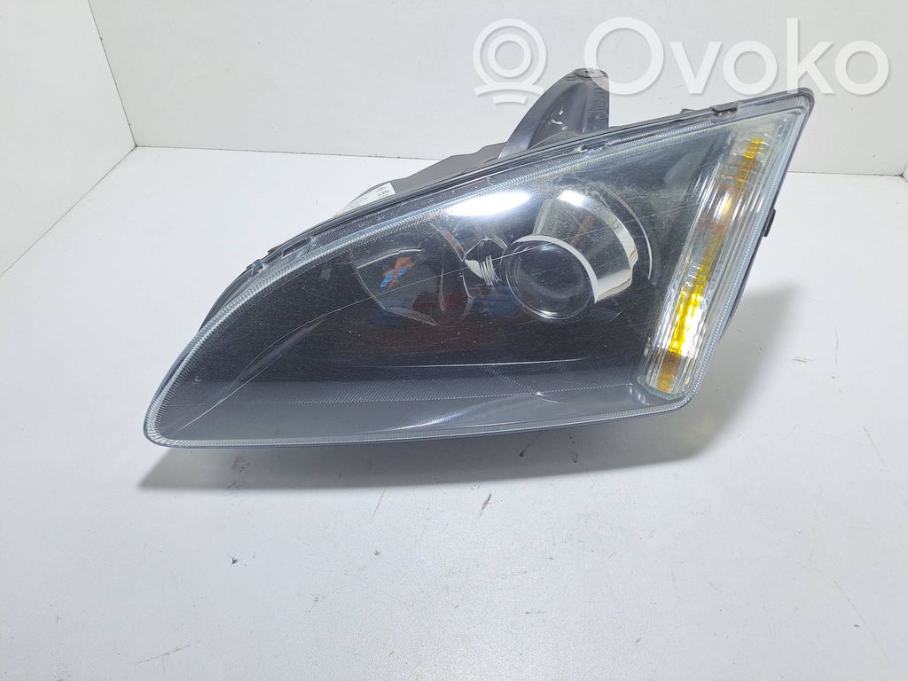 Ford Focus Headlight/headlamp 