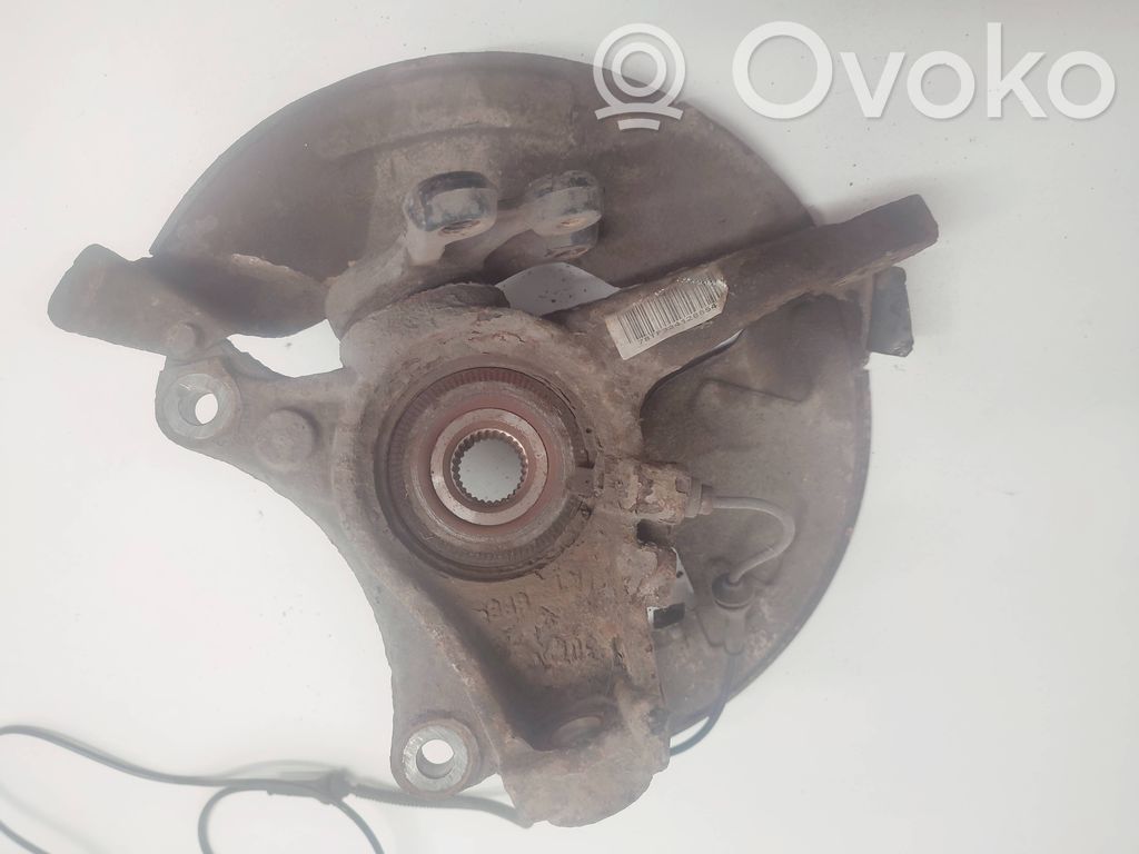 Front wheel hub spindle knuckle