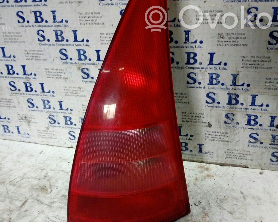 Tailgate rear/tail lights   20022005