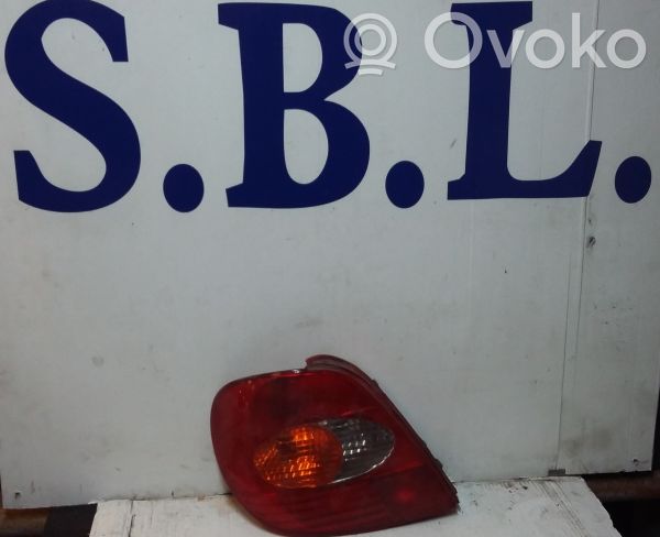 Toyota Avensis Verso Tailgate rear/tail lights 