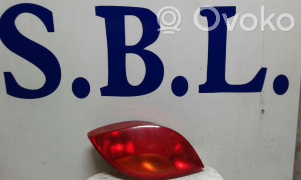 Tailgate rear/tail lights